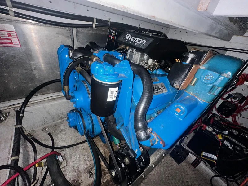 Slide: The Image of Silverton 34 Motor Yacht 1992 - 27