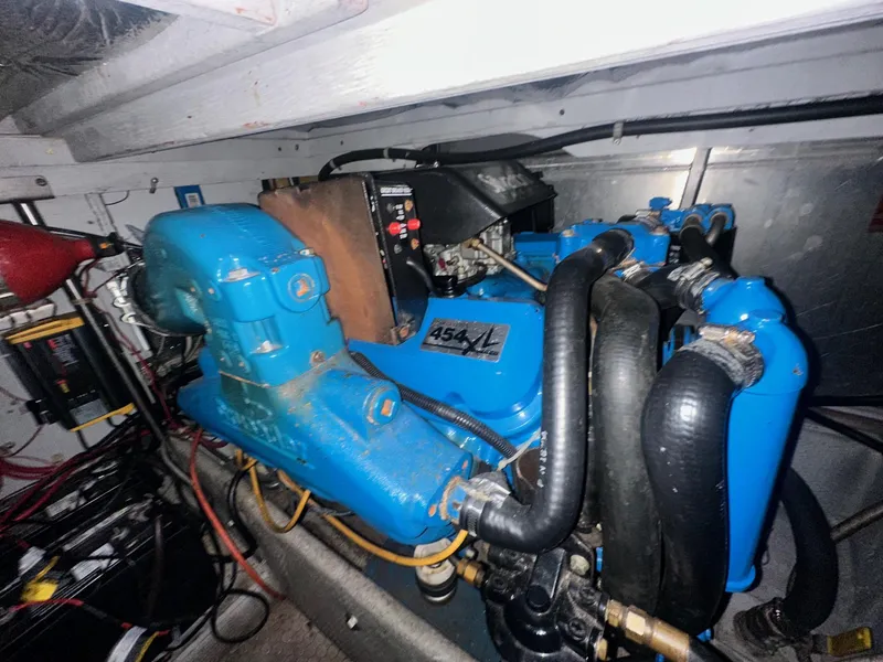 Slide: The Image of Silverton 34 Motor Yacht 1992 - 29