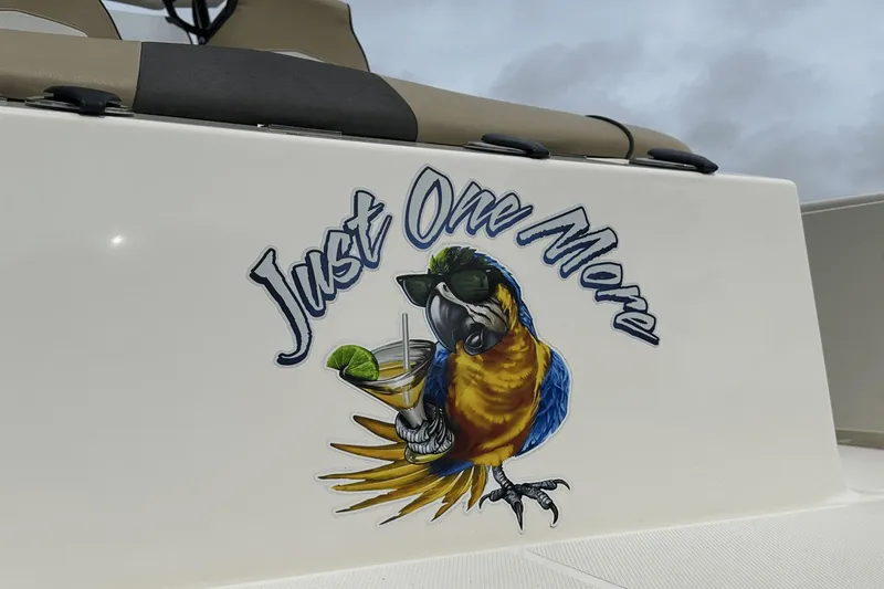 Slide: The Image of Wellcraft 300HP DTS 4S 2016 - 15