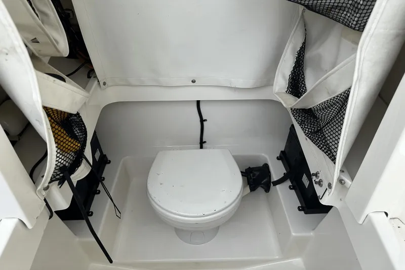 Slide: The Image of Wellcraft 300HP DTS 4S 2016 - 38