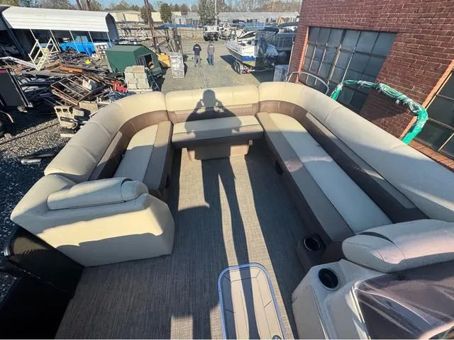 Slide: The Image of Godfrey Sweetwater 2286 SFL Tritoon - Yamaha 150 2019 - 7