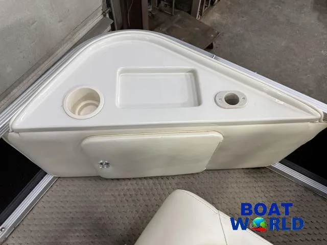 Slide: The Image of Bennington 2050 GS Pontoon 2006 - 13