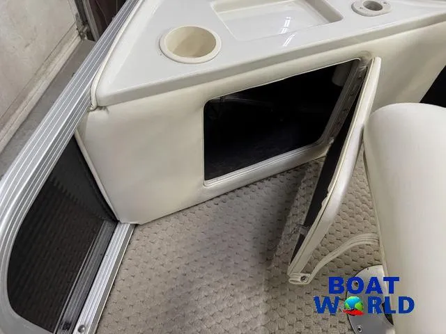 Slide: The Image of Bennington 2050 GS Pontoon 2006 - 14