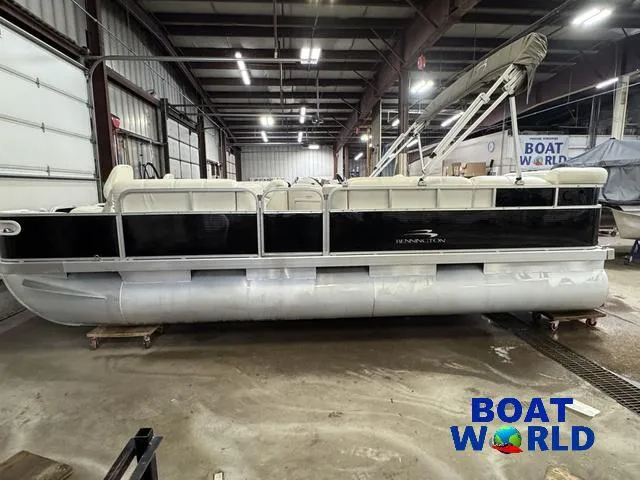 Slide: The Image of Bennington 2050 GS Pontoon 2006 - 24