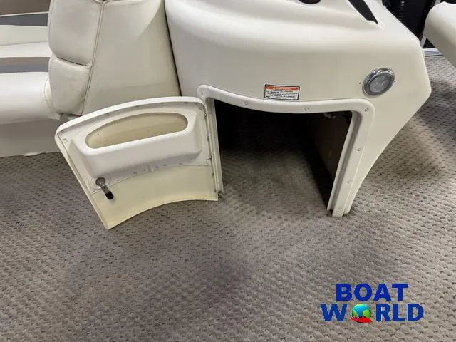 Slide: The Image of Bennington 2050 GS Pontoon 2006 - 26