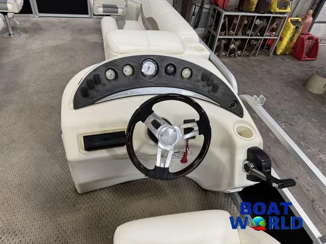 Slide: The Image of Bennington 2050 GS Pontoon 2006 - 28