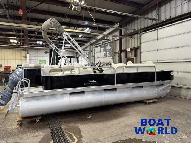 Slide: The Image of Bennington 2050 GS Pontoon 2006 - 39