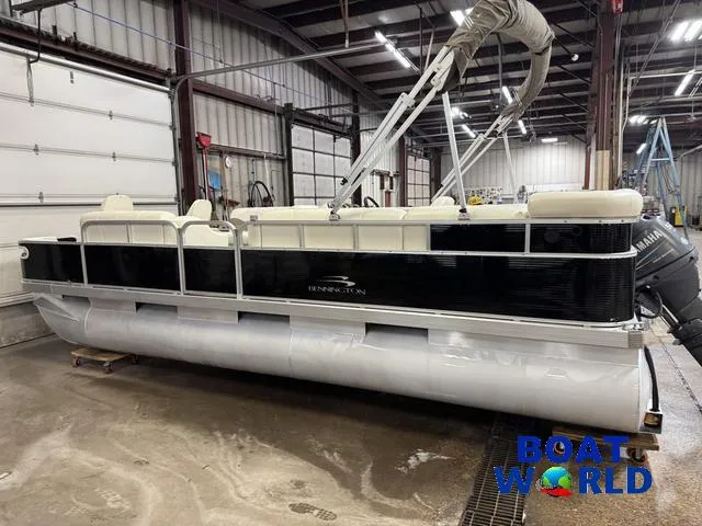 Slide: The Image of Bennington 2050 GS Pontoon 2006 - 42