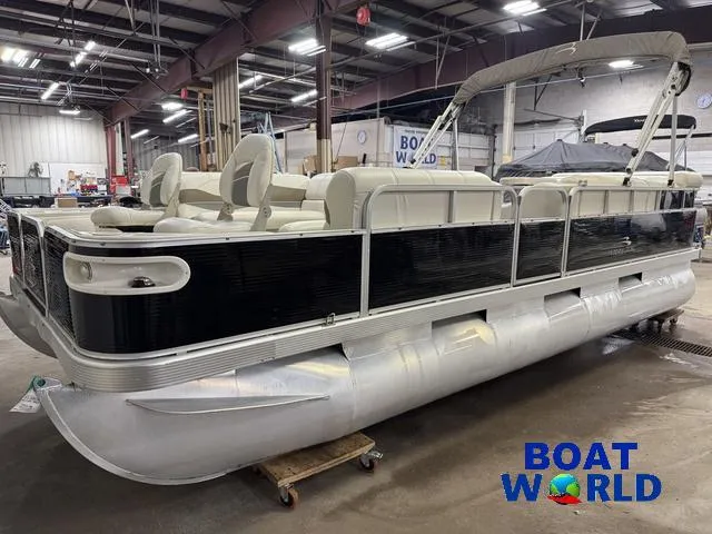 Slide: The Image of Bennington 2050 GS Pontoon 2006 - 43