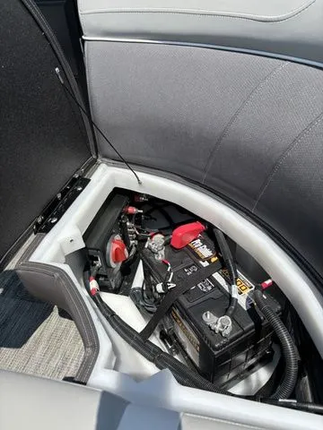 Slide: The Image of Viaggio X22U / Suzuki DF200ATXSS / IN STOCK! 2025 - 28