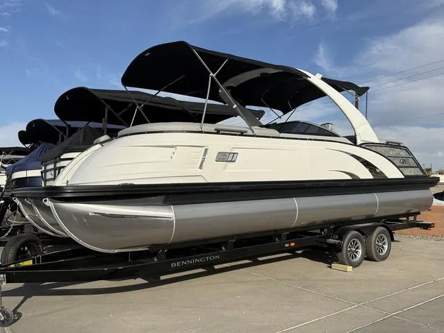 Slide: The Image of Bennington QX Quad Bench 25 QXFB 2025 - 1