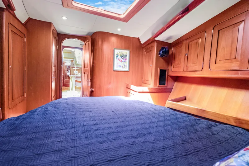 Slide: The Image of Hylas 54 2009 - 55