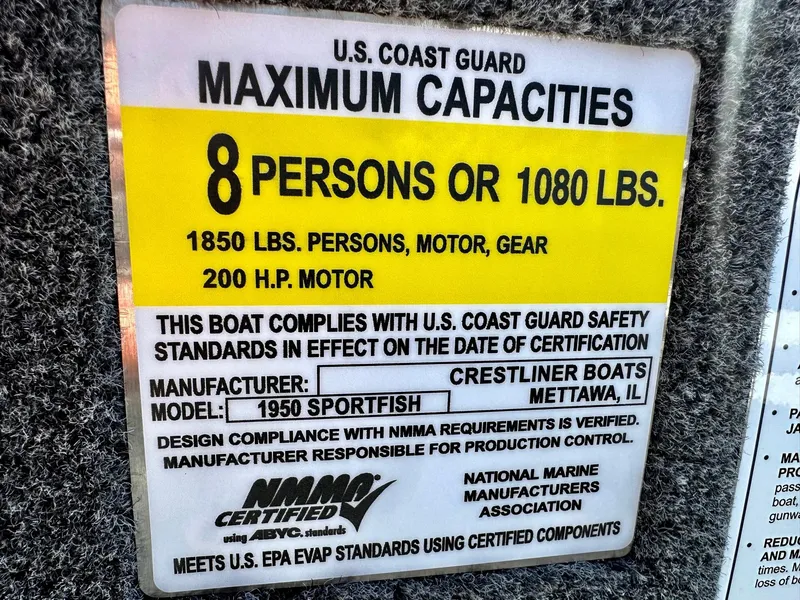 Slide: The Image of Crestliner Sportfish 1950 w/ 200HP Mercury 2025 - 10