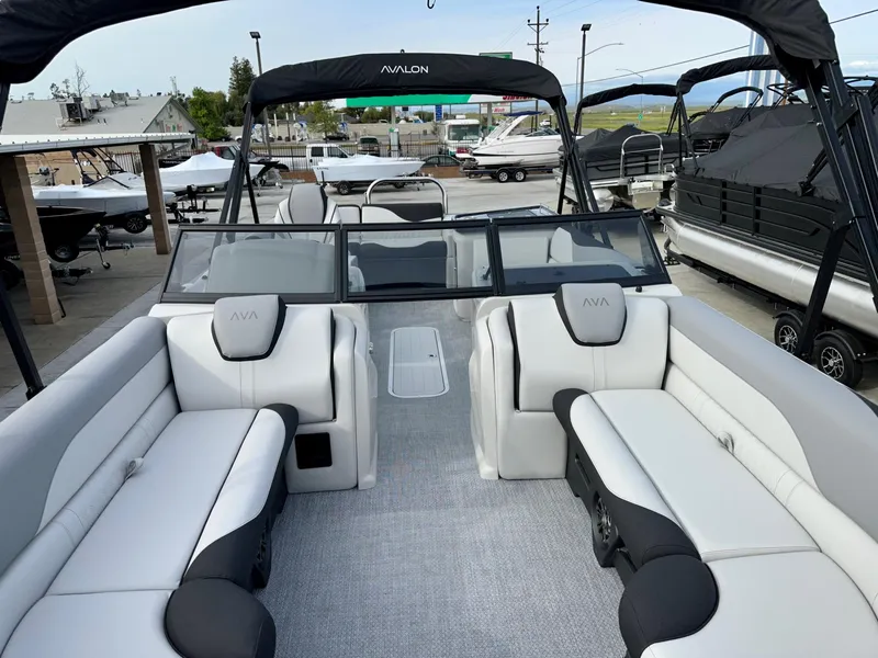 Slide: The Image of Avalon 23' LSZ Platinum Elite Windshield w/ 200HP Mercury! 2025 - 10