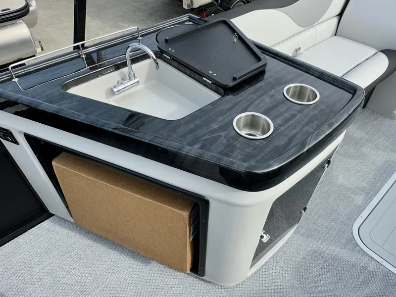 Slide: The Image of Avalon 23' LSZ Platinum Elite Windshield w/ 200HP Mercury! 2025 - 12