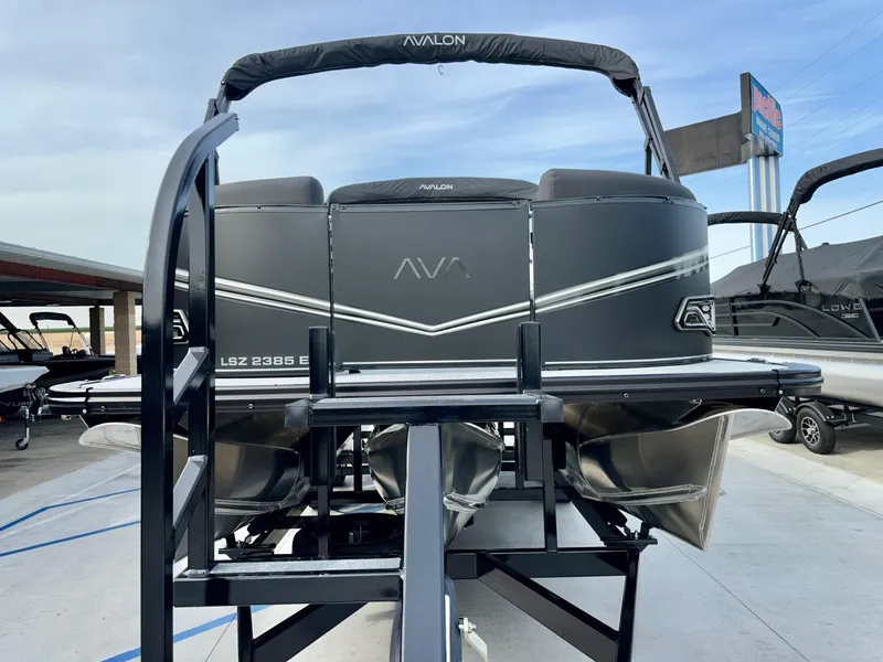 Slide: The Image of Avalon 23' LSZ Platinum Elite Windshield w/ 200HP Mercury! 2025 - 8