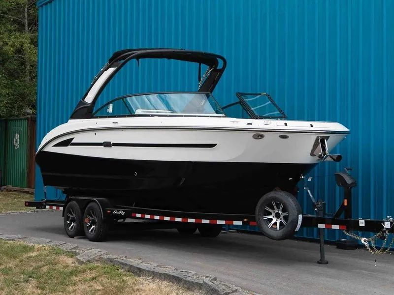 The Image of Sea Ray SDX 270 Surf 2025 - 1