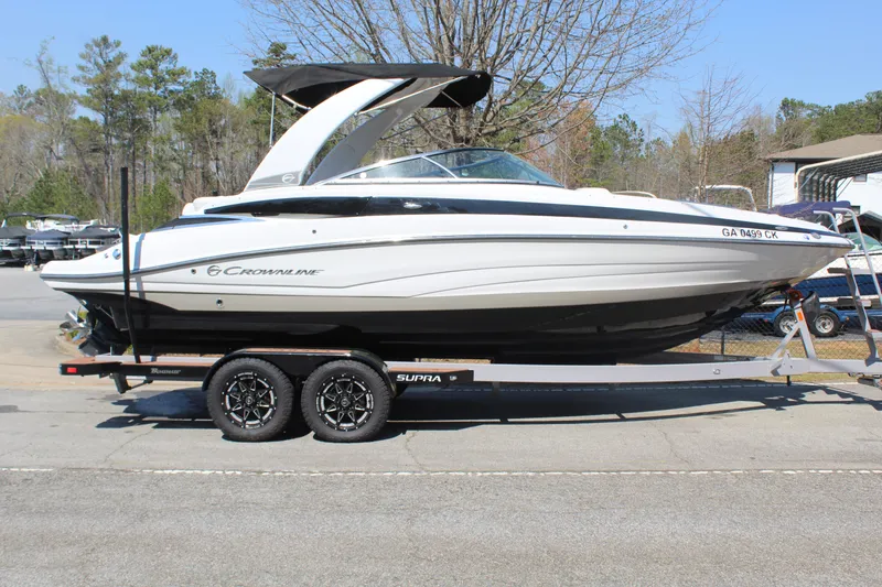 Slide: The Image of Crownline Boats 255 SS 2018 - 3683