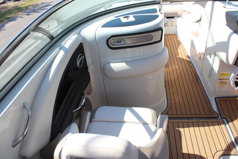 Slide: The Image of Crownline Boats 255 SS 2018 - 3689