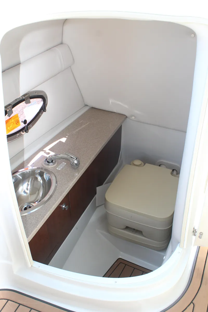 Slide: The Image of Crownline Boats 255 SS 2018 - 3690