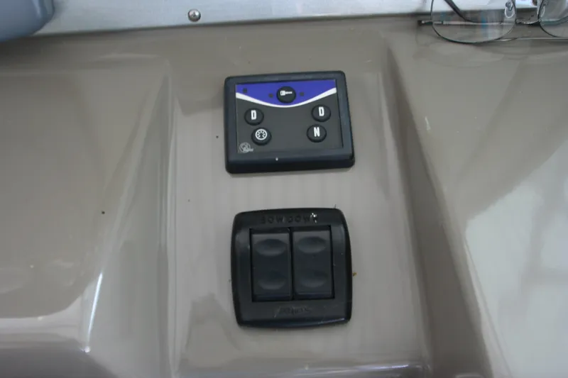 Slide: The Image of Engine compartment of a 2008 Cruisers Yachts 460 Express. - 44