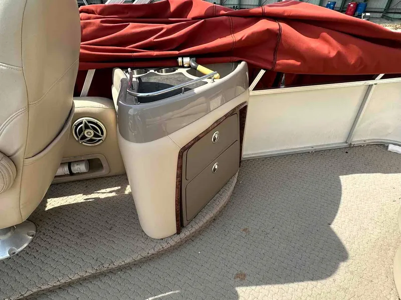 Slide: The Image of Tracker Suntracker Party Barge 26 2009 - 10