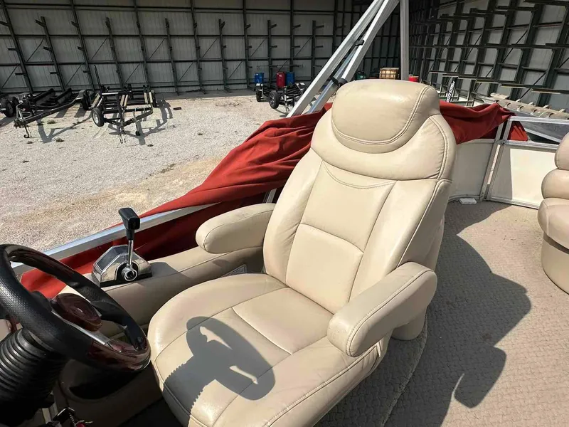 Slide: The Image of Tracker Suntracker Party Barge 26 2009 - 9