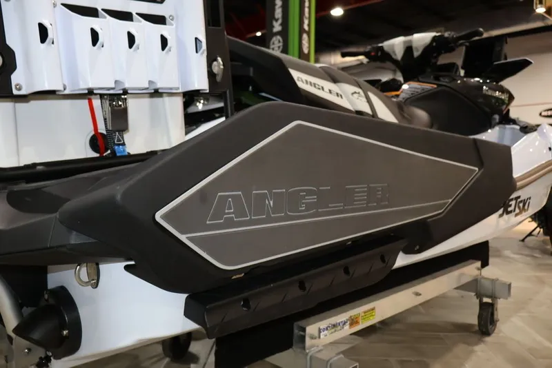 Slide: The Image of Kawasaki Ultra® 160LX-S Angler 2025 - 21