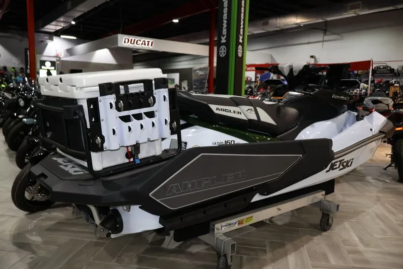 Slide: The Image of Kawasaki Ultra® 160LX-S Angler 2025 - 3