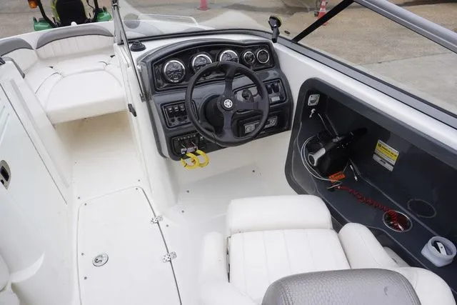 Slide: The Image of Yamaha SX230 2007 - 11