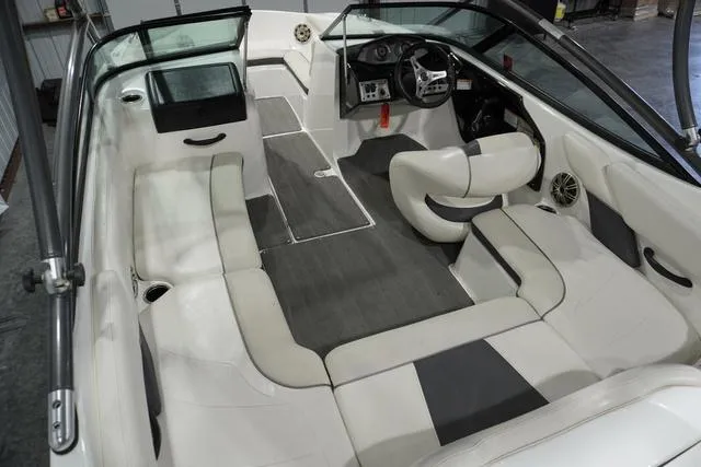 Slide: The Image of Yamaha AR192 - Black - Painted 2013 - 11