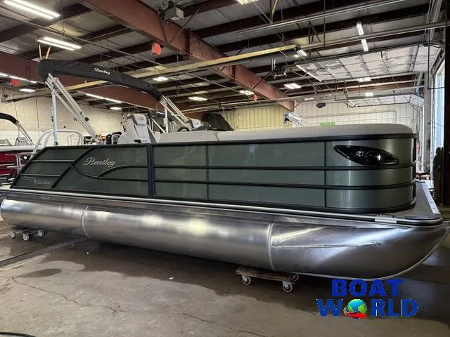 Slide: The Image of 2025 Bentley Pontoons Legacy 220 Swingback with Honda 4-Stroke EFI in a showroom. - 47