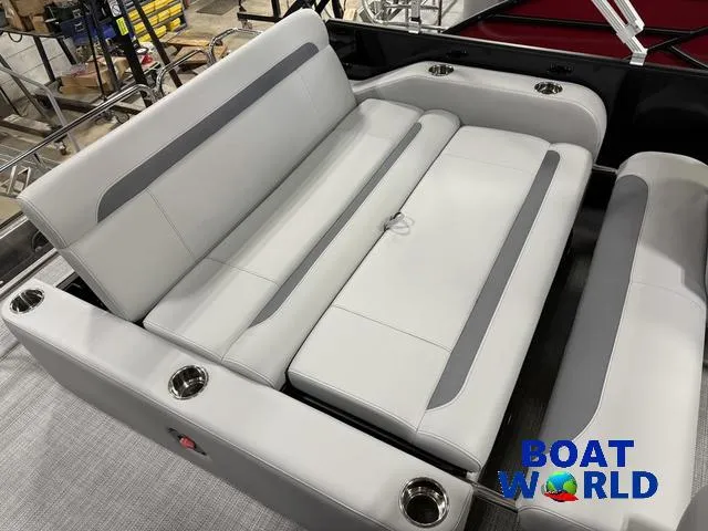 Slide: The Image of Bentley Pontoons Legacy 200 Swingback & Honda 4-Stroke EFI 2025 - 19