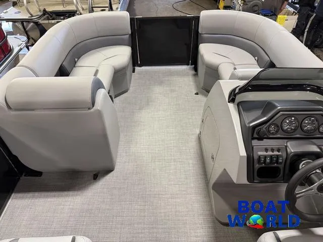 Slide: The Image of Bentley Pontoons Legacy 200 Swingback & Honda 4-Stroke EFI 2025 - 23