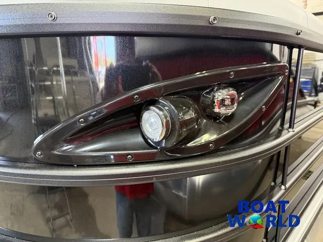 Slide: The Image of Bentley Pontoons Legacy 200 Swingback & Honda 4-Stroke EFI 2025 - 31