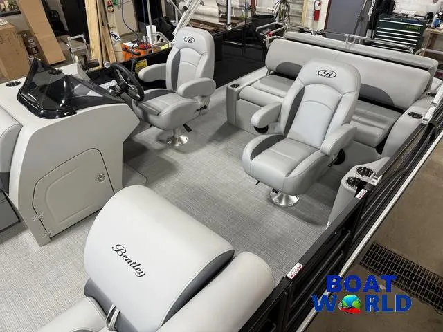 Slide: The Image of Bentley Pontoons Legacy 200 Swingback & Honda 4-Stroke EFI 2025 - 4