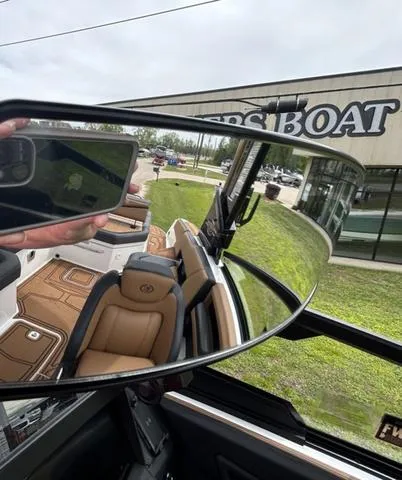 Slide: The Image of Cobalt R6 Surf 2023 - 50