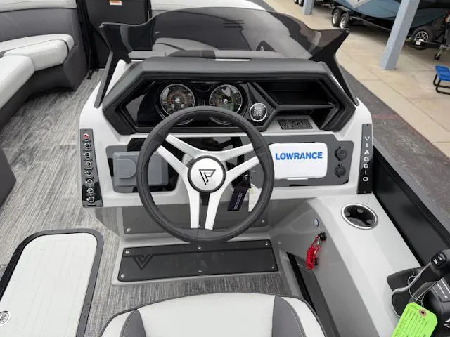 Slide: The Image of Viaggio X22U /SUZUKI DF200 2025 - 13