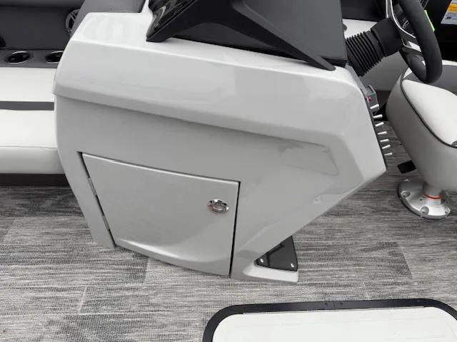 Slide: The Image of Viaggio X22U /SUZUKI DF200 2025 - 24