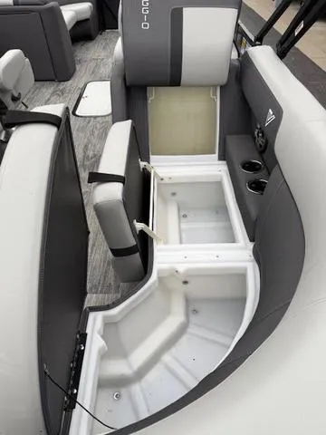 Slide: The Image of Viaggio X22U /SUZUKI DF200 2025 - 9