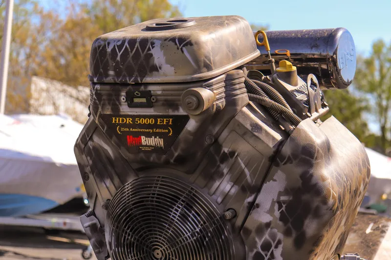 Slide: The Image of 2025 Excel 1751 F4 Shallow Water boat engine, HDR 5000 EFI, outdoors. - 14