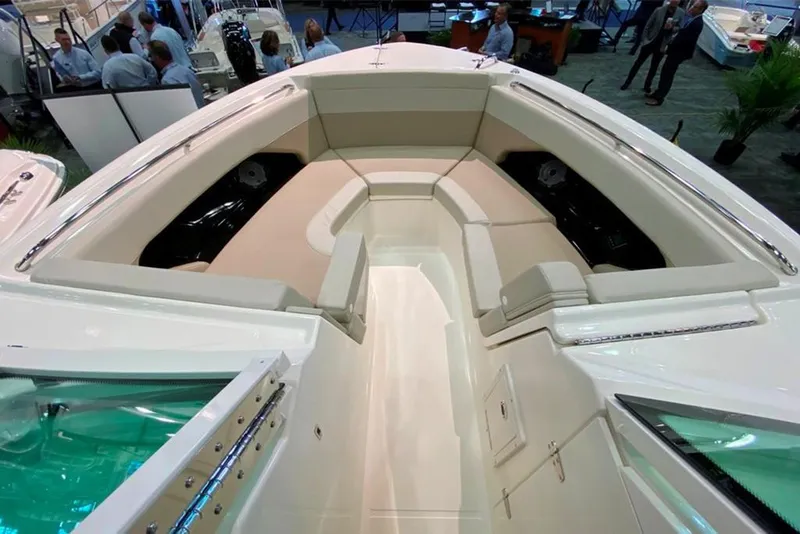 Slide: The Image of 2023-Boston-Whaler-280-Vantage-MarineMax - 2