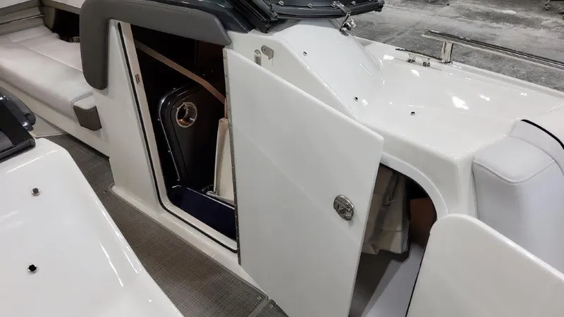 Slide: The Image of Formula 330 Crossover Bowrider I/O 2022 - 57