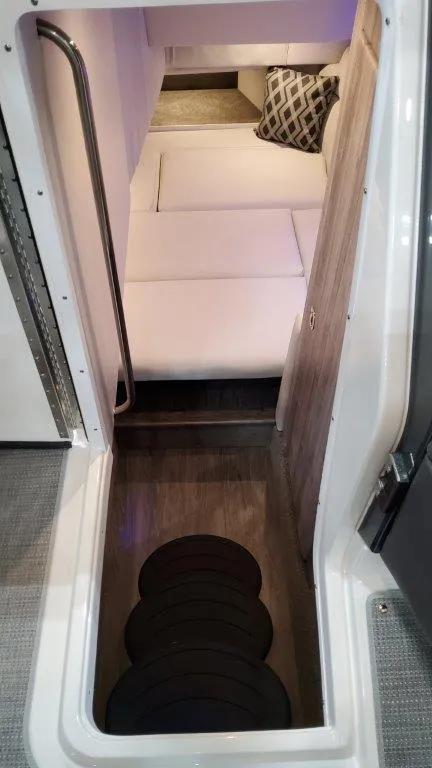 Slide: The Image of Formula 330 Crossover Bowrider I/O 2022 - 62