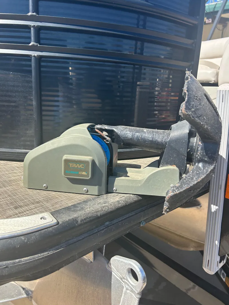 Slide: The Image of Boat anchor winch on 2019 Harris Sunliner 240 pontoon deck. - 29