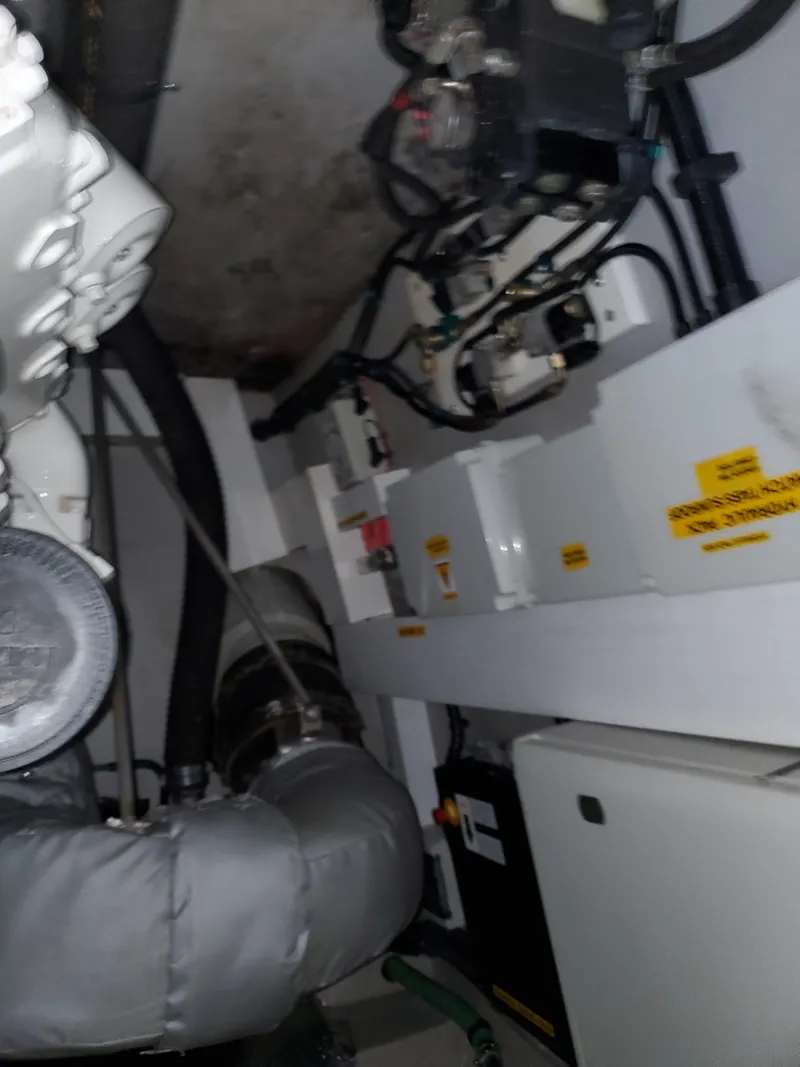 Slide: The Image of Sunseeker Predator 55 2007 - 50