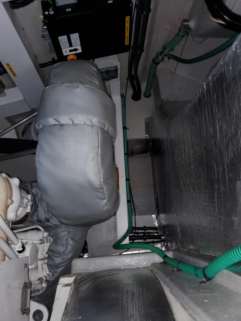 Slide: The Image of Sunseeker Predator 55 2007 - 51