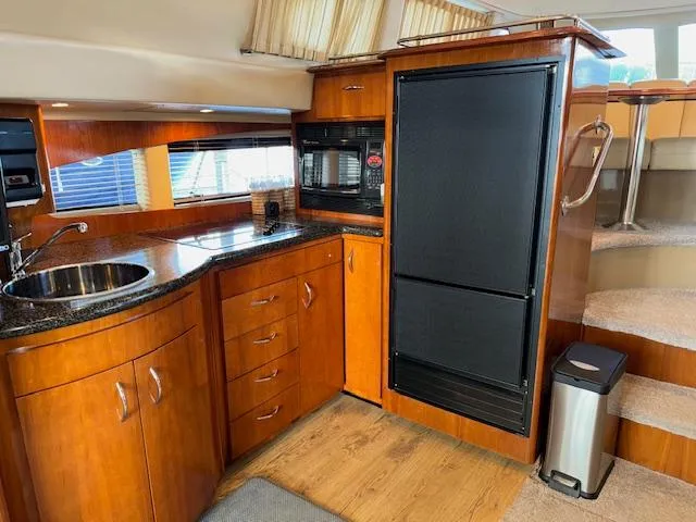 Slide: The Image of Carver 410 Sport Sedan 2003 - 56