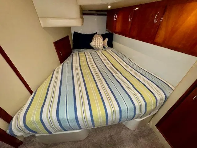 Slide: The Image of Carver 410 Sport Sedan 2003 - 80