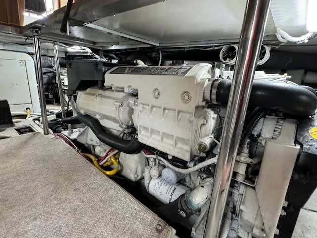 Slide: The Image of Carver 410 Sport Sedan 2003 - 93